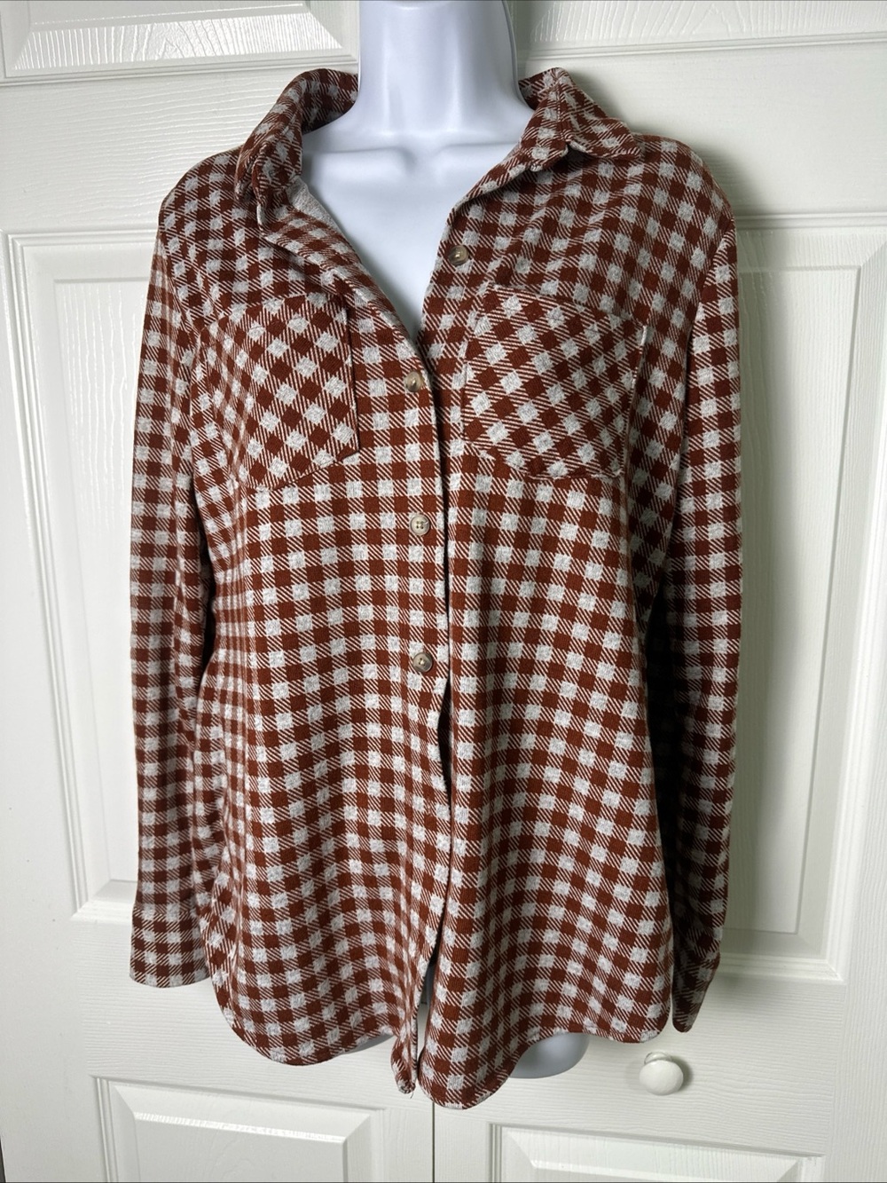 Modish Rebel Women's Brown and Gray Plaid Button-Up Shirt Roll Up Sleeves
